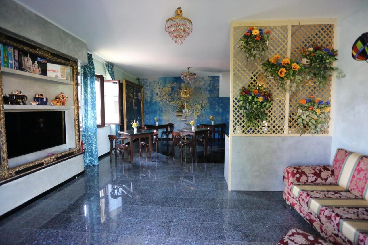 B & B L'Almanacco San Martino in Strada Exteriör bild